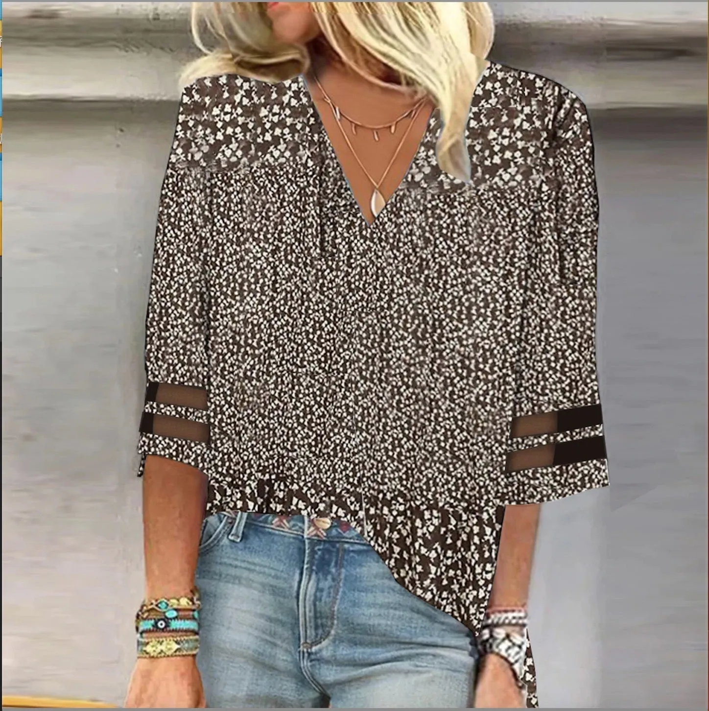 Brown V-Neck 3/4 Sleeve Top