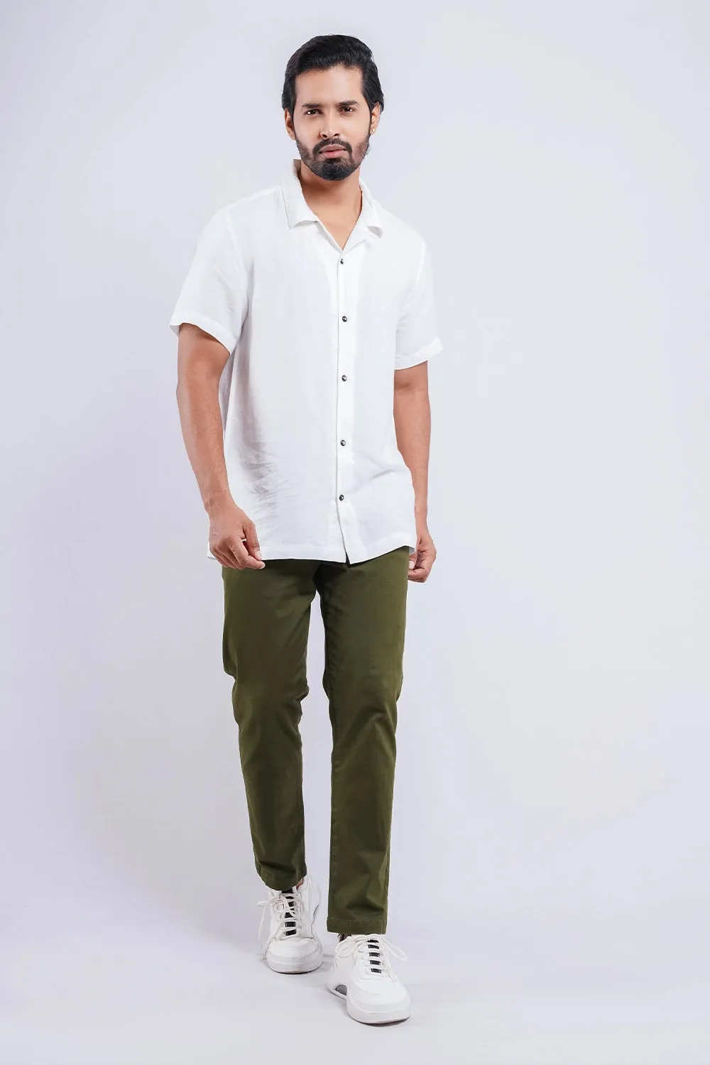 Classic Fit Chinos