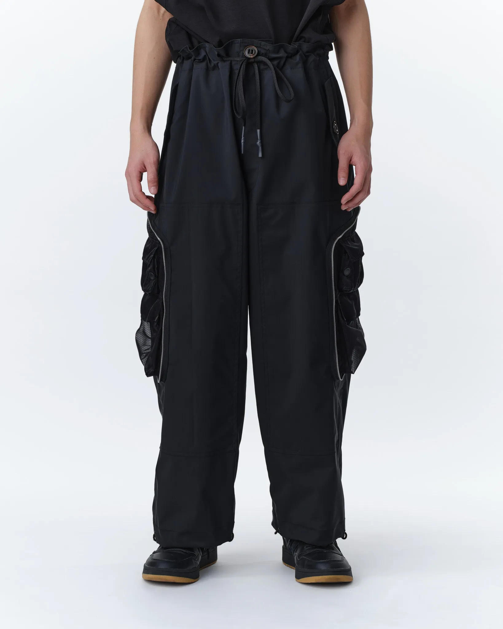 COVERED POCKET CROPPED CARGO PANTS .11【BLACK】