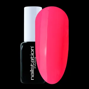 madeleine | Neon pink gel polish