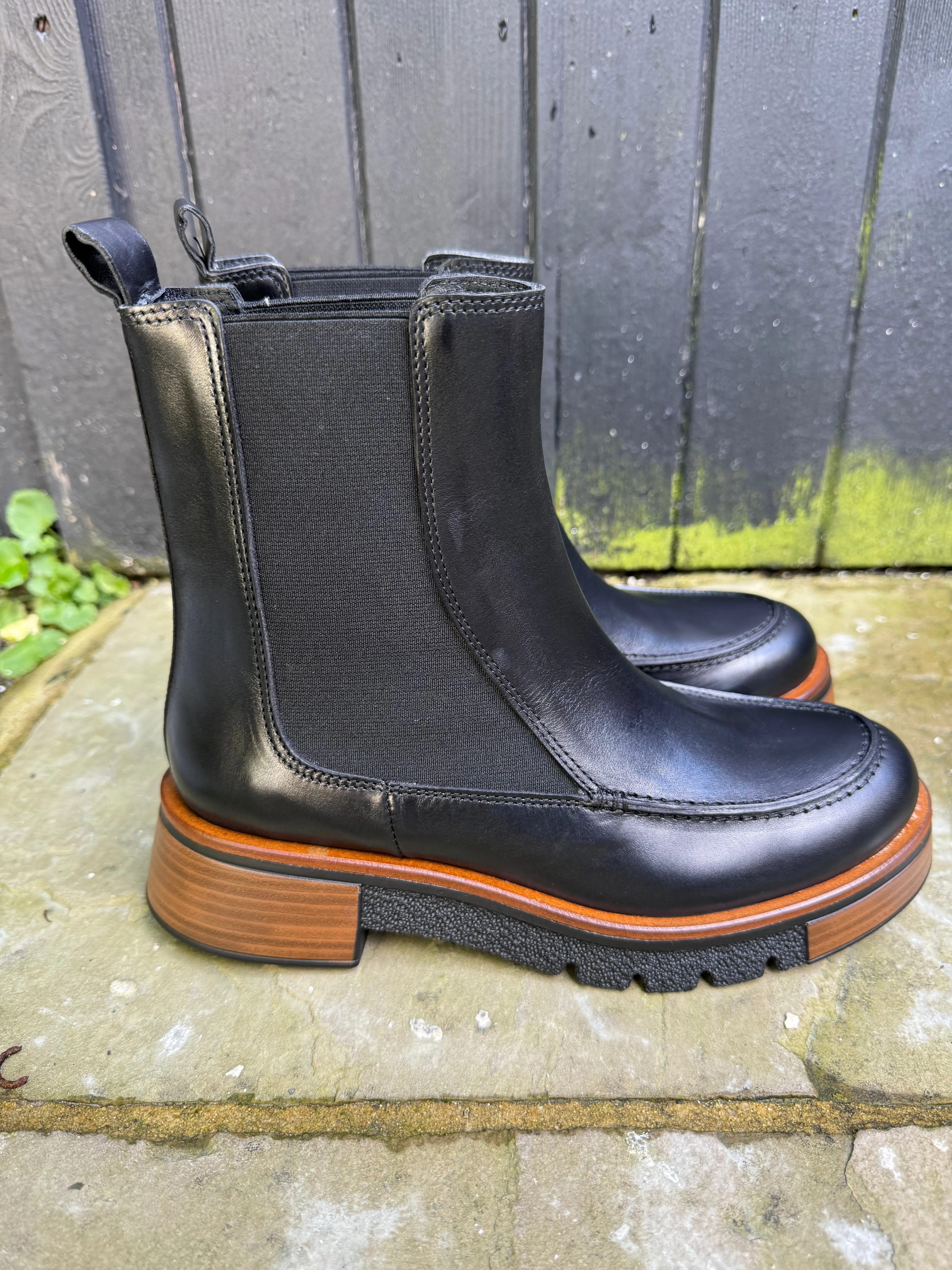 Pons Quintana Black Leather Chelsea Boot